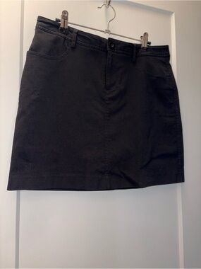 Mario Serrani Black Mini Skirt with Front Pockets